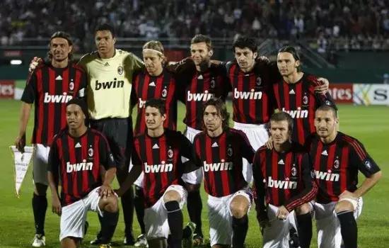 立刻合围 立刻合围